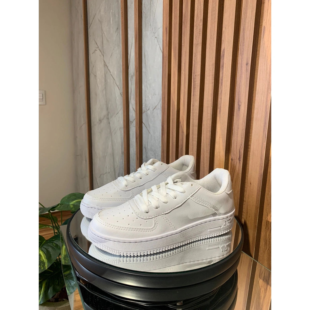 Tênis Force Classic Sneaker