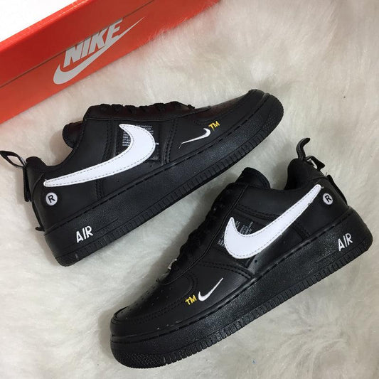 Nike TM sintético preto